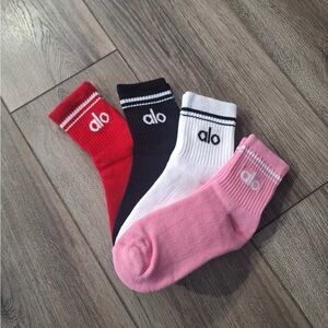Alo Throwback socks 4 pairs brand new